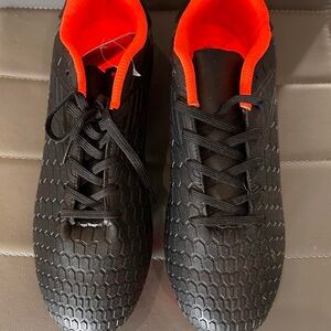 Hawkwell Black and Vibrant Sports Shoes